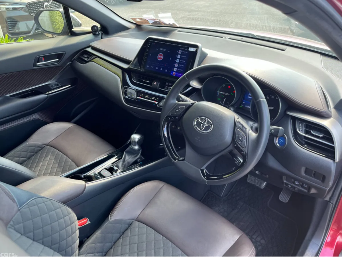Toyota C-HR SUV, Petrol Hybrid, 2019, Red