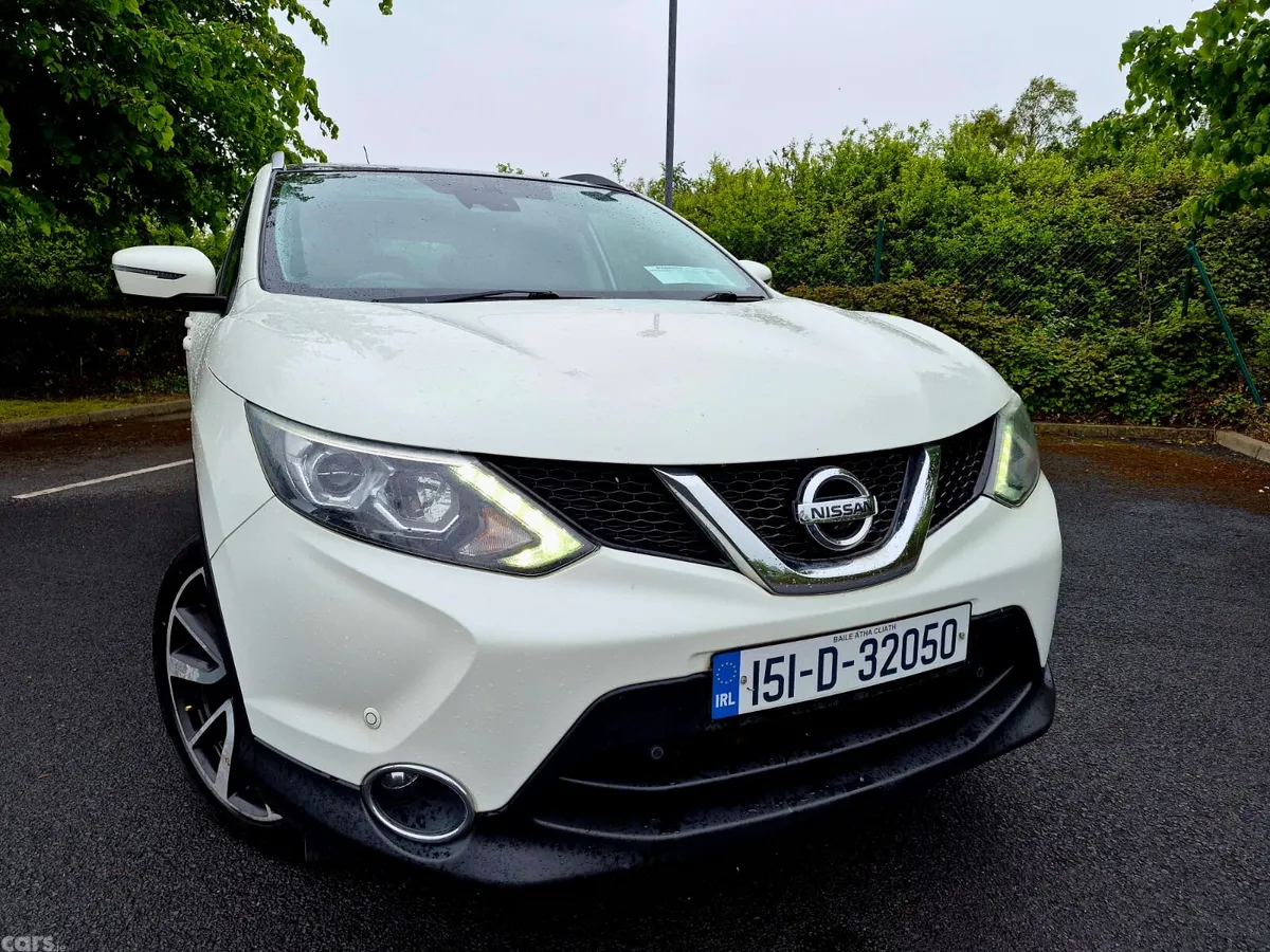 Nissan Qashqai Hatchback, Diesel, 2015, White