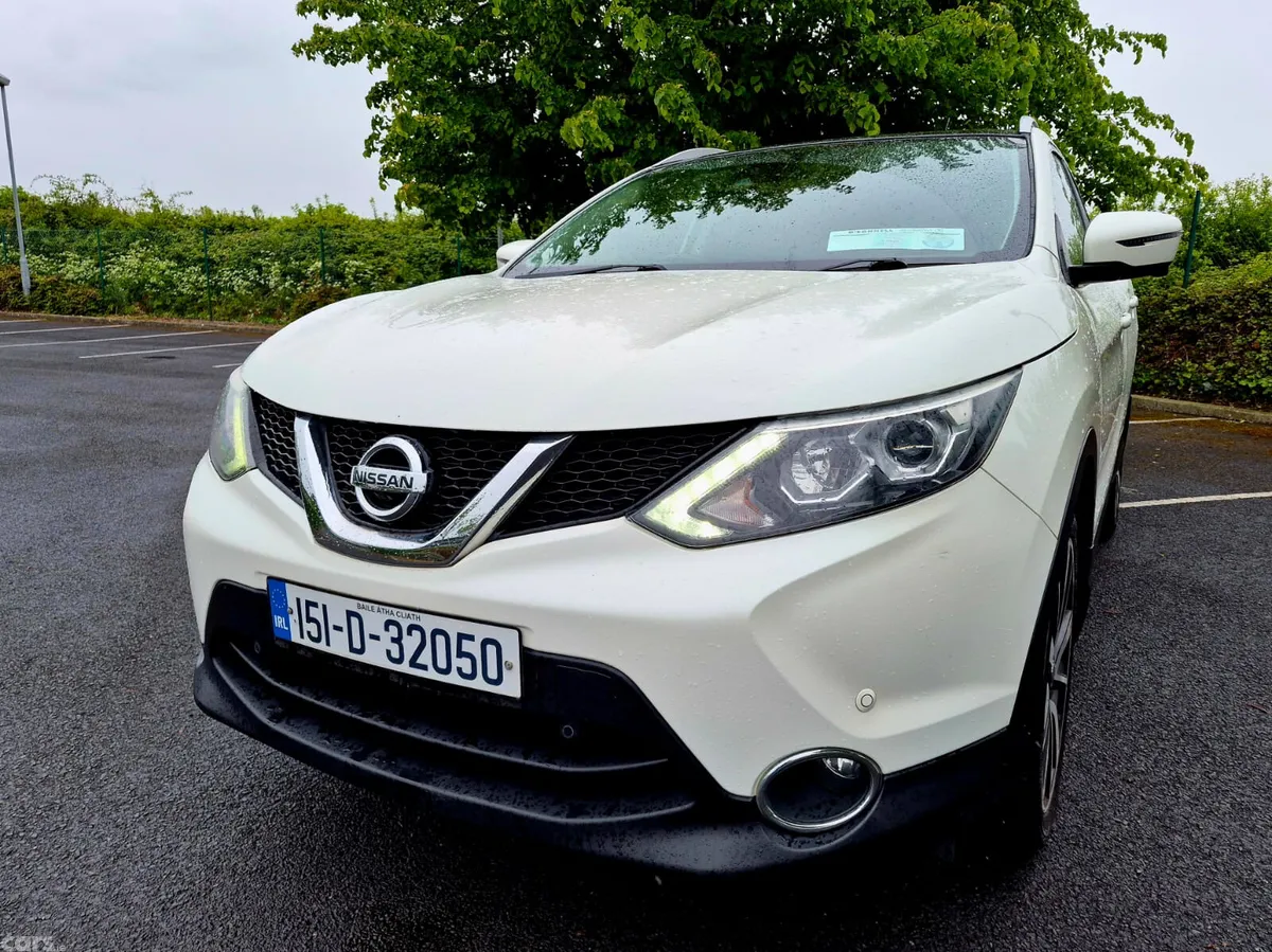 Nissan Qashqai Hatchback, Diesel, 2015, White