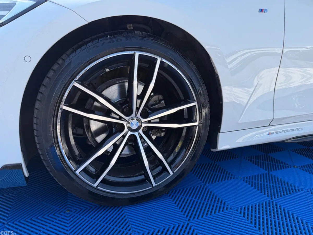 BMW 3-Series Saloon, Diesel, 2021, White