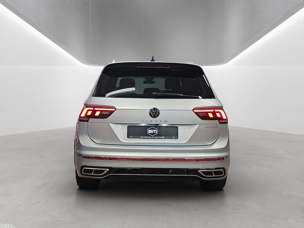 Volkswagen Tiguan SUV, Petrol Plug-in Hybrid, 2023, Grey