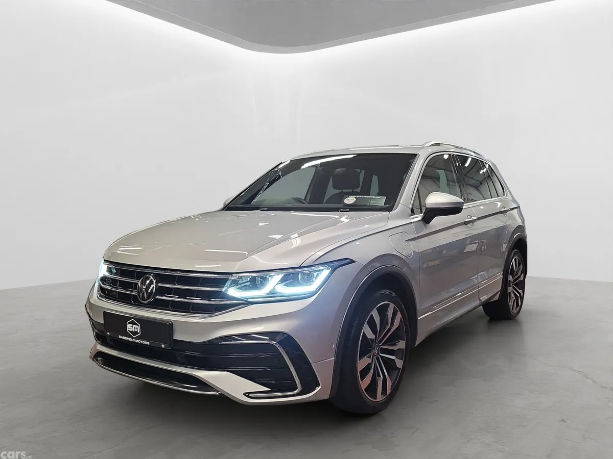 Volkswagen Tiguan SUV, Petrol Plug-in Hybrid, 2023, Grey