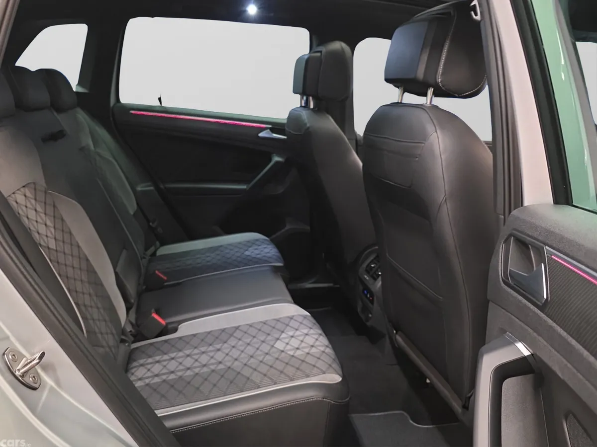 Volkswagen Tiguan SUV, Petrol Plug-in Hybrid, 2023, Grey