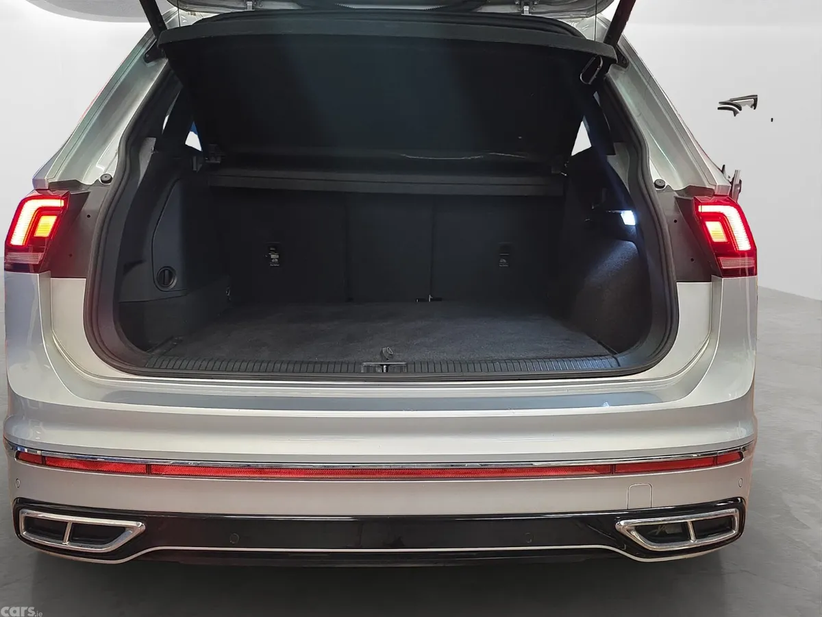 Volkswagen Tiguan SUV, Petrol Plug-in Hybrid, 2023, Grey