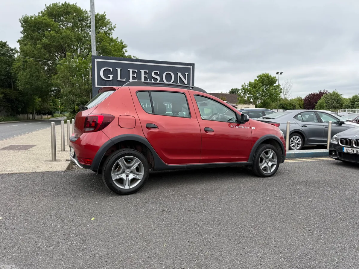 Dacia Sandero Stepway Hatchback, Diesel, 2018, Red