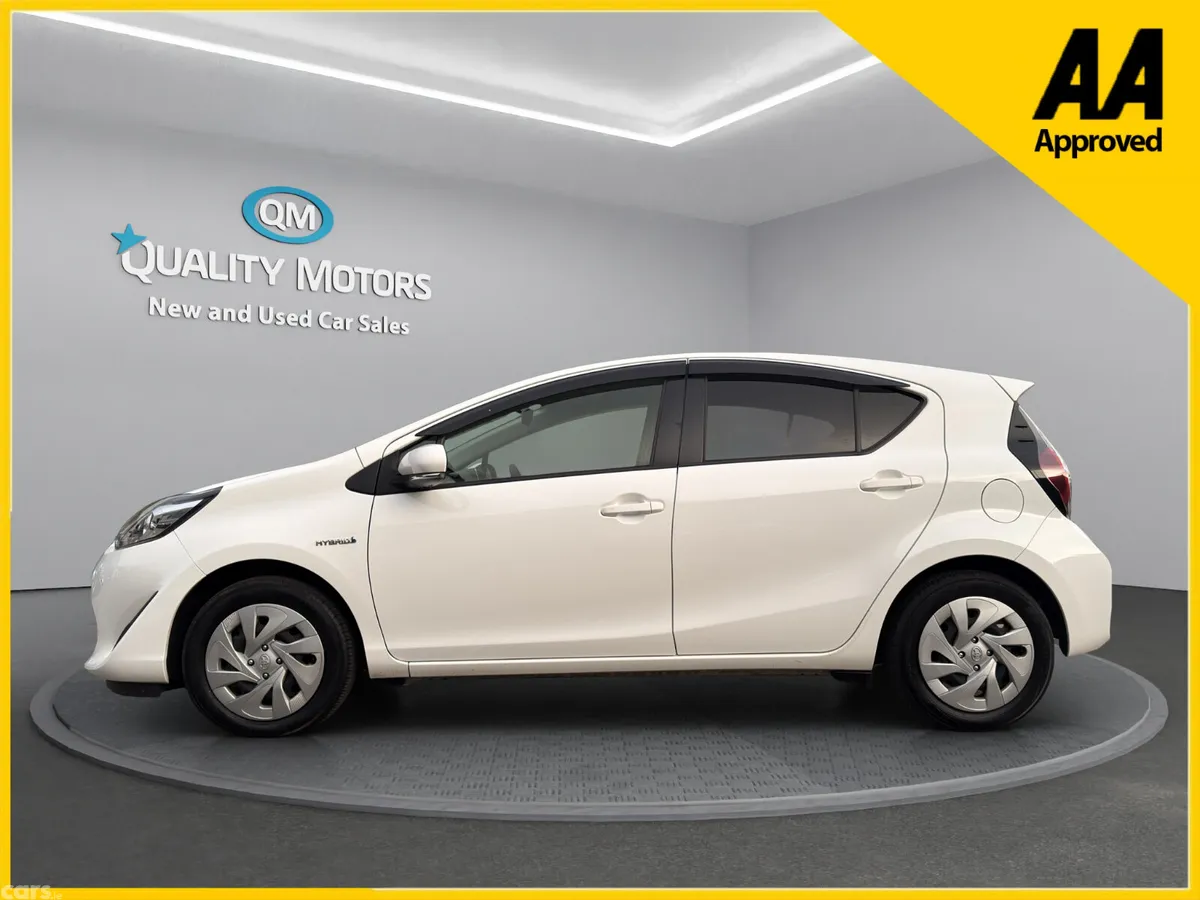 Toyota Aqua Hatchback, Petrol Hybrid, 2020, White