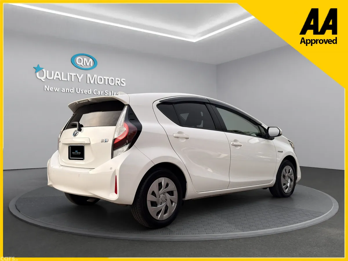 Toyota Aqua Hatchback, Petrol Hybrid, 2020, White
