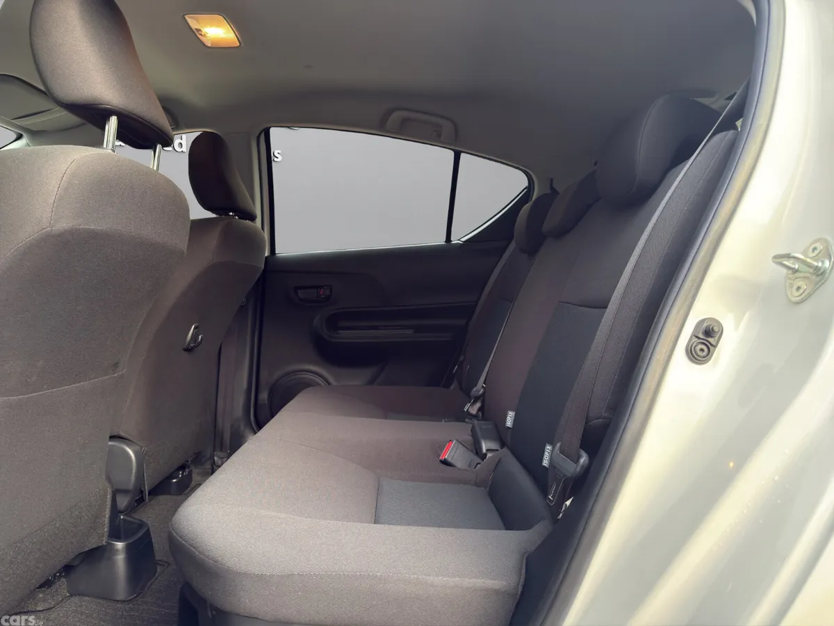 Toyota Aqua Hatchback, Petrol Hybrid, 2020, White
