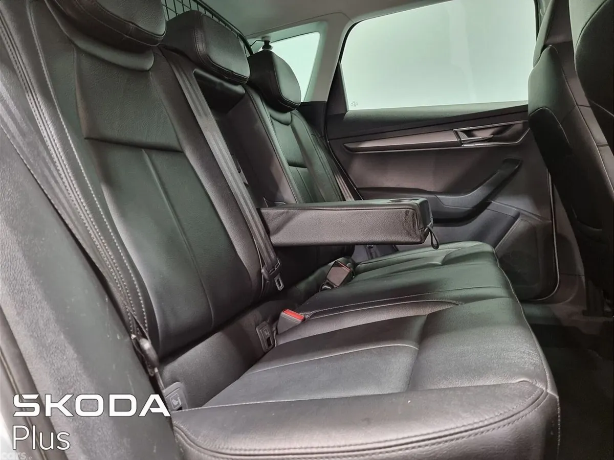 Skoda Karoq SUV, Diesel, 2022, Silver