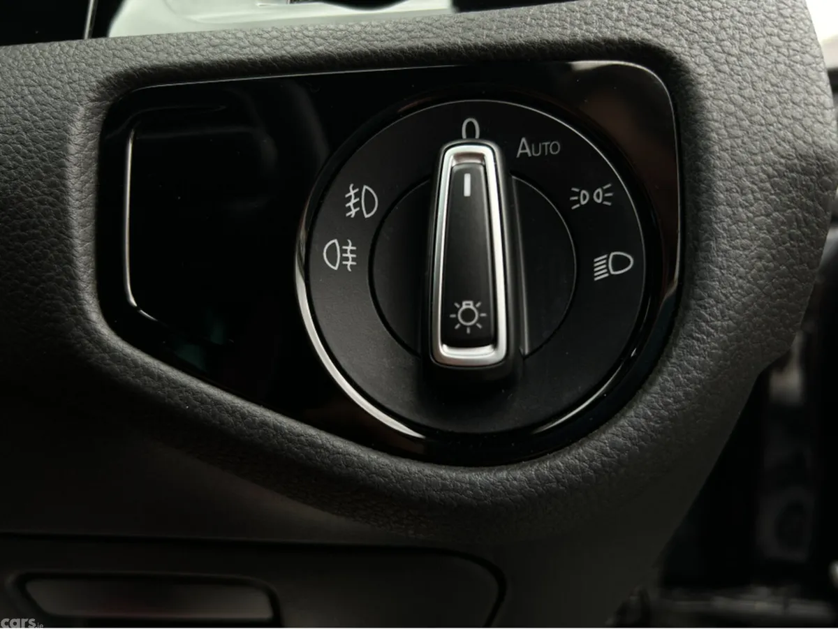 Volkswagen Golf Hatchback, Petrol, 2016, Black