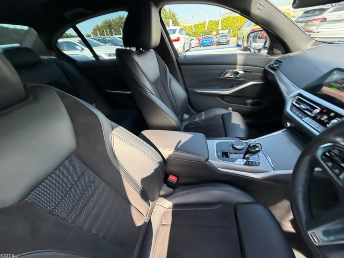 BMW 3-Series Saloon, Diesel, 2019, White