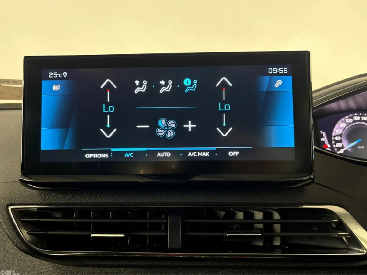 Peugeot 3008 MPV, Diesel, 2023, White