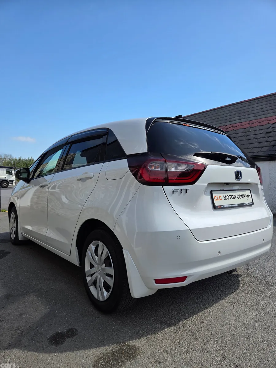 Honda Fit Hatchback, Petrol Hybrid, 2021, White