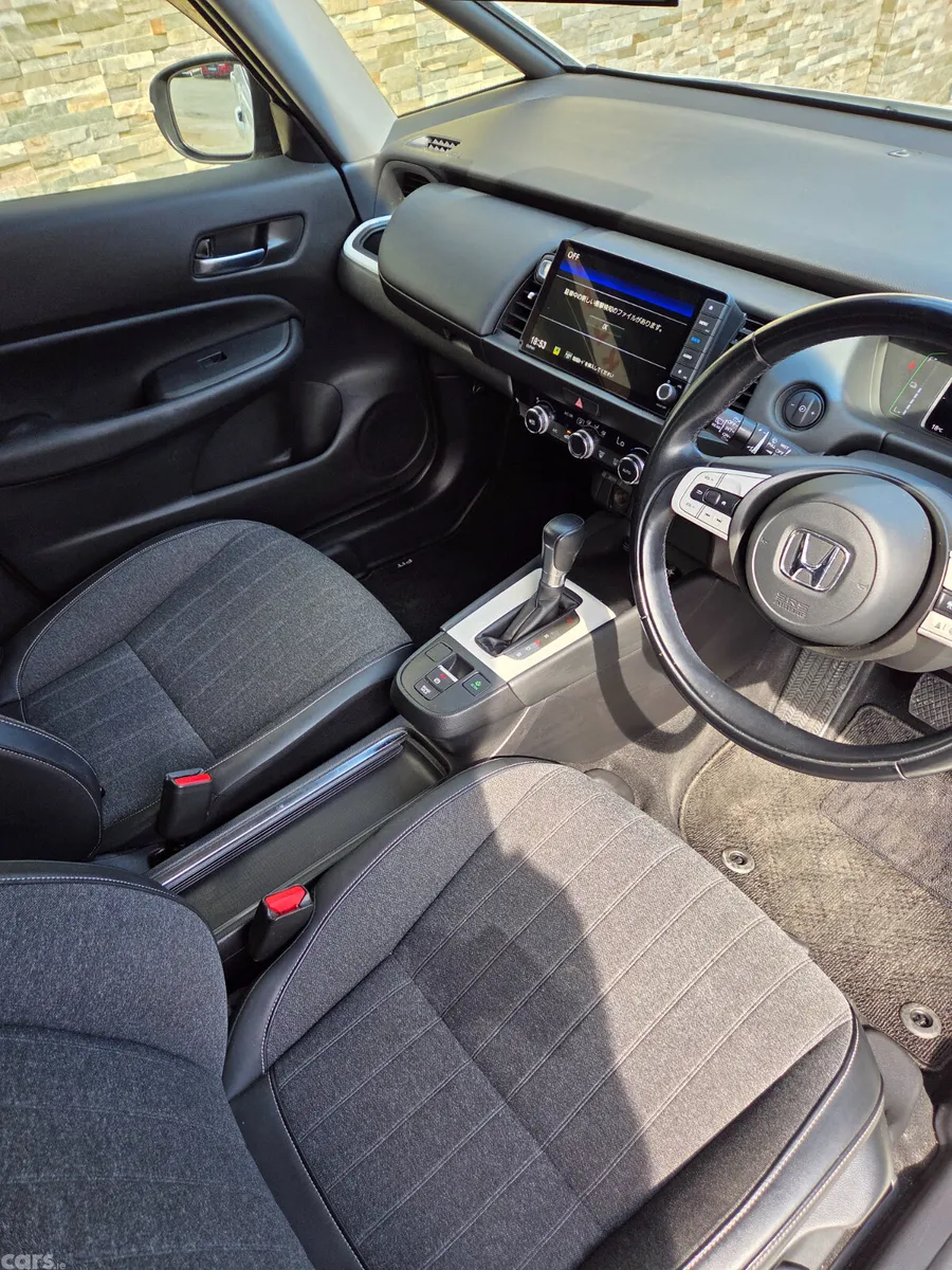 Honda Fit Hatchback, Petrol Hybrid, 2021, White