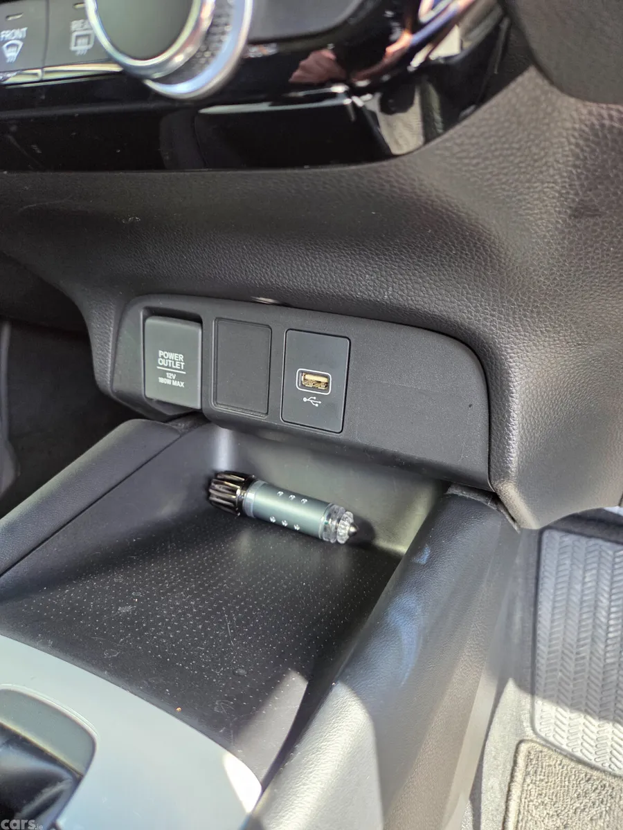 Honda Fit Hatchback, Petrol Hybrid, 2021, White