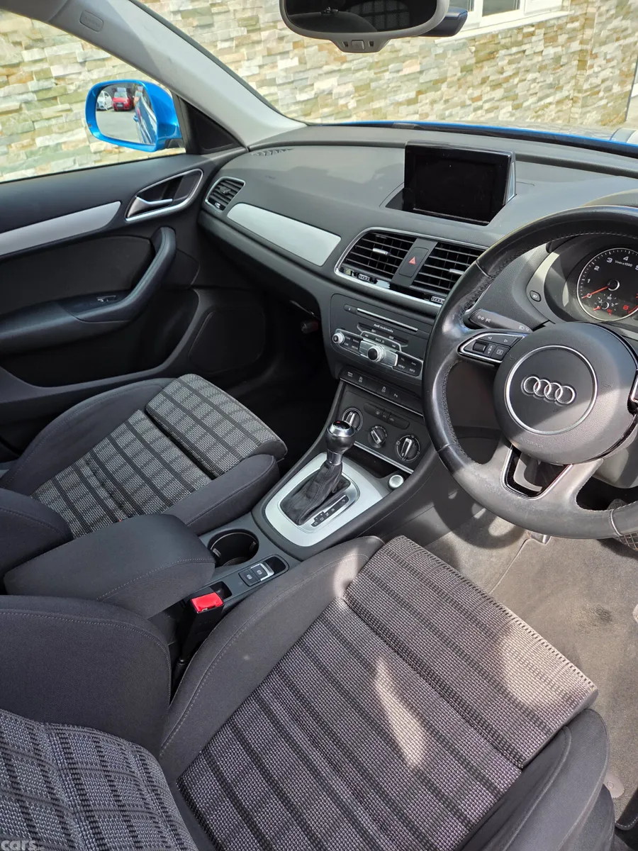 Audi Q3 Hatchback, Petrol, 2015, Blue