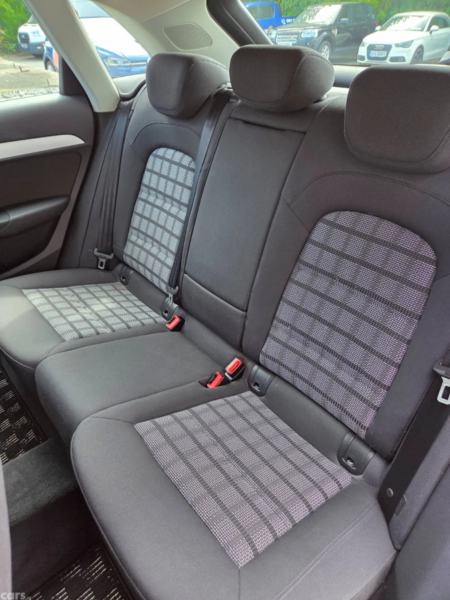 Audi Q3 Hatchback, Petrol, 2015, Blue