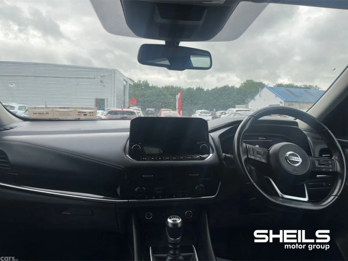 Nissan Qashqai MPV, Petrol, 2022, Blue