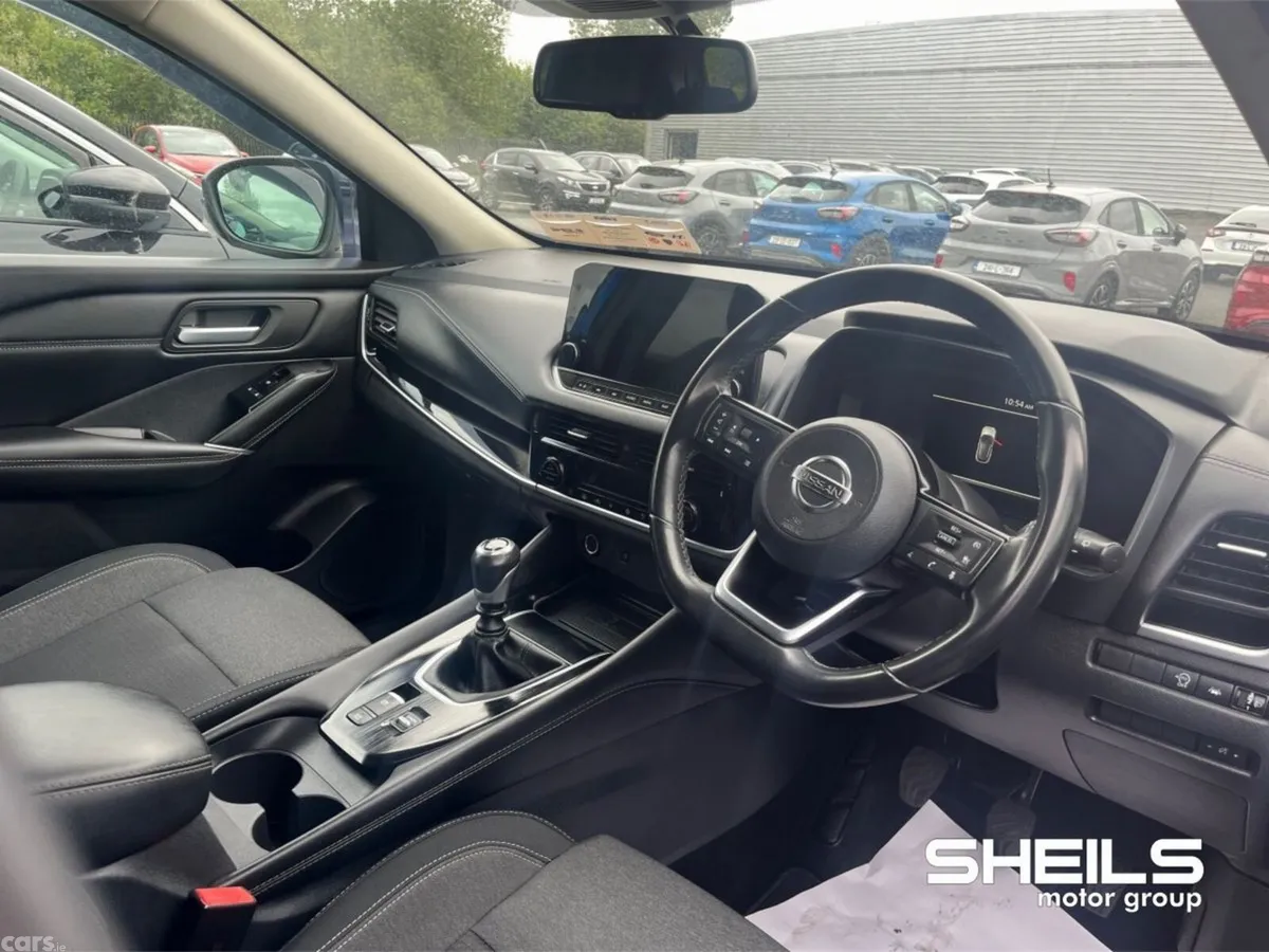 Nissan Qashqai MPV, Petrol, 2022, Blue