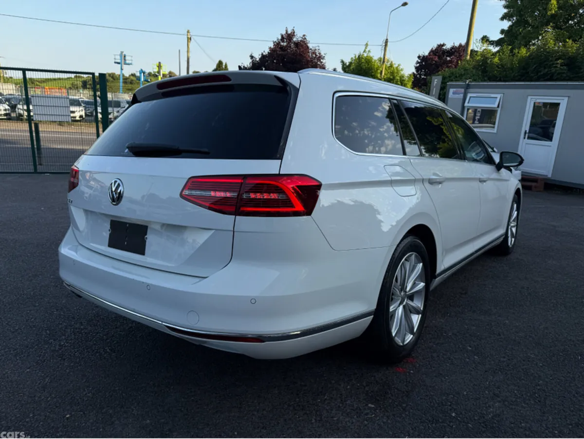 Volkswagen Passat Estate, Diesel, 2018, White