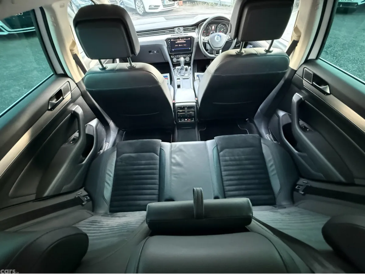 Volkswagen Passat Estate, Diesel, 2018, White