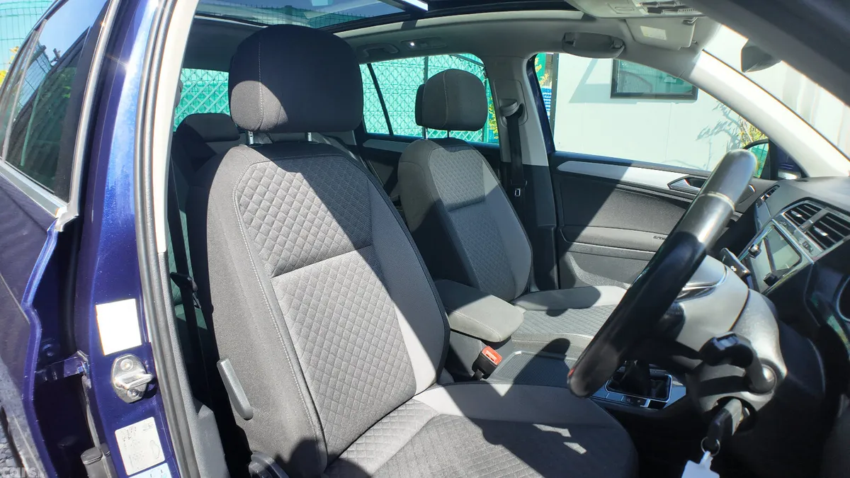 Volkswagen Tiguan SUV, Diesel, 2018, Blue
