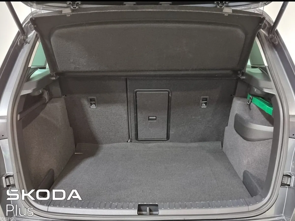 Skoda Karoq SUV, Diesel, 2022, Grey