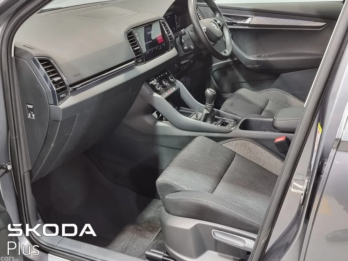 Skoda Karoq SUV, Diesel, 2022, Grey