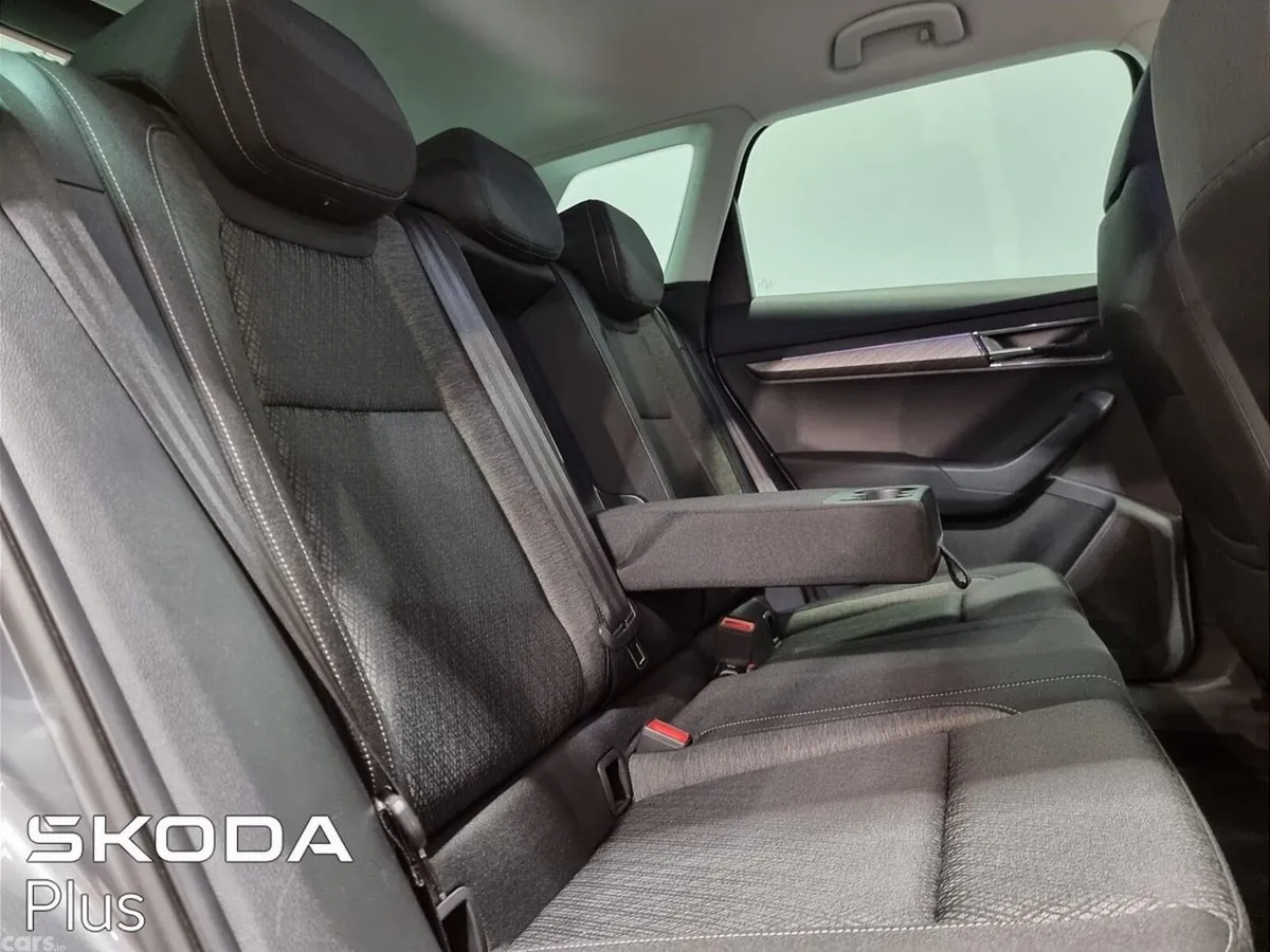 Skoda Karoq SUV, Diesel, 2022, Grey