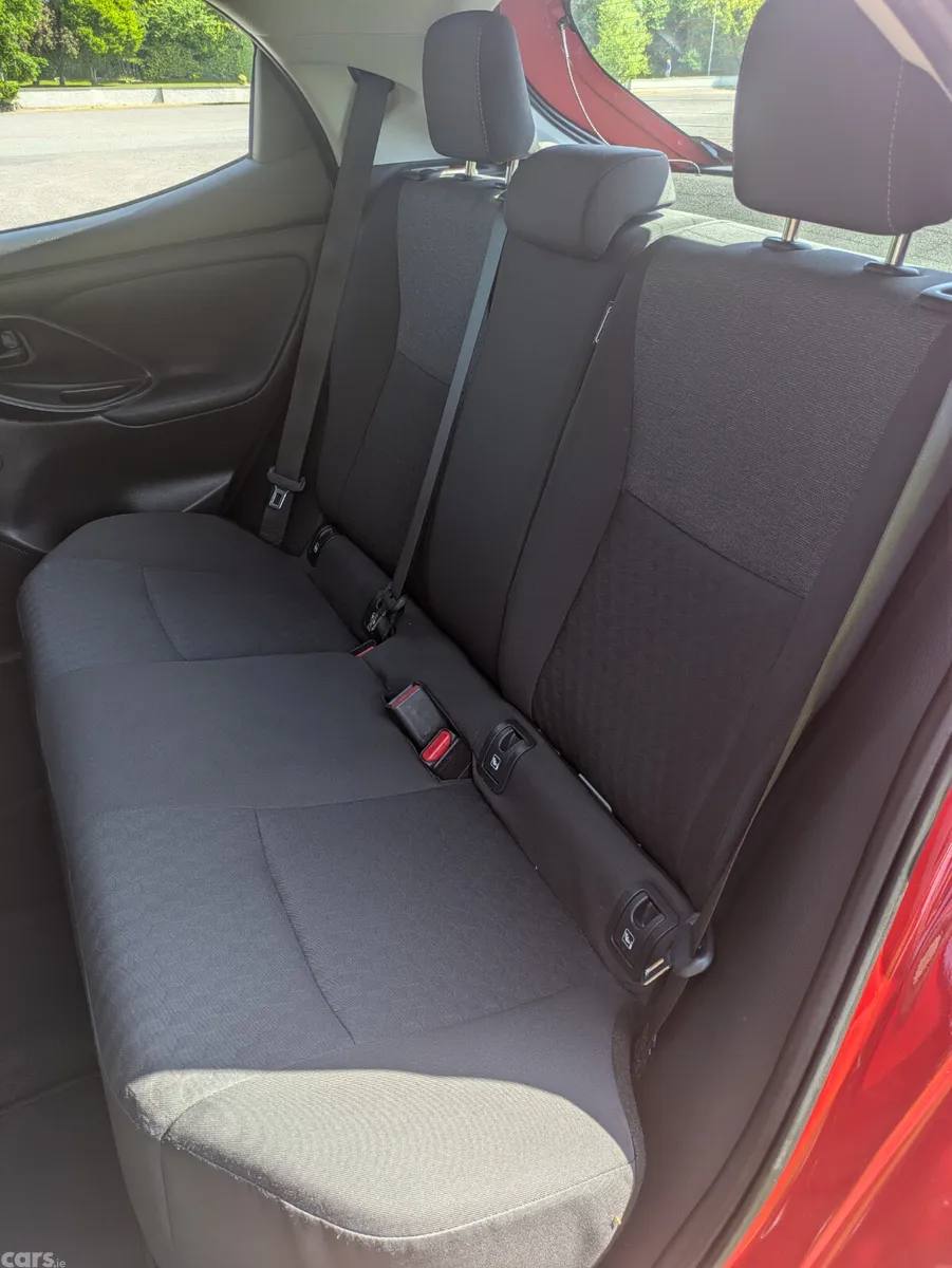 Toyota Yaris Hatchback, Petrol, 2022, Red