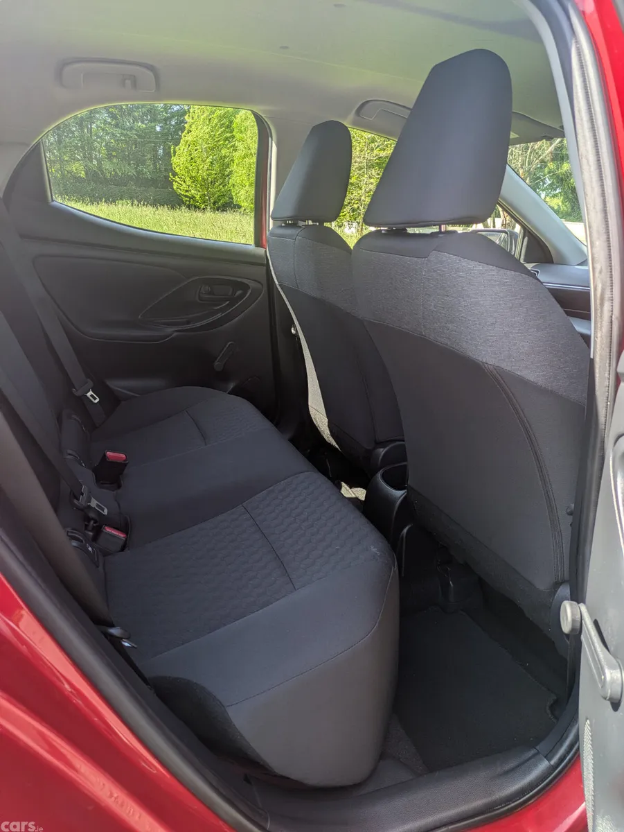 Toyota Yaris Hatchback, Petrol, 2022, Red
