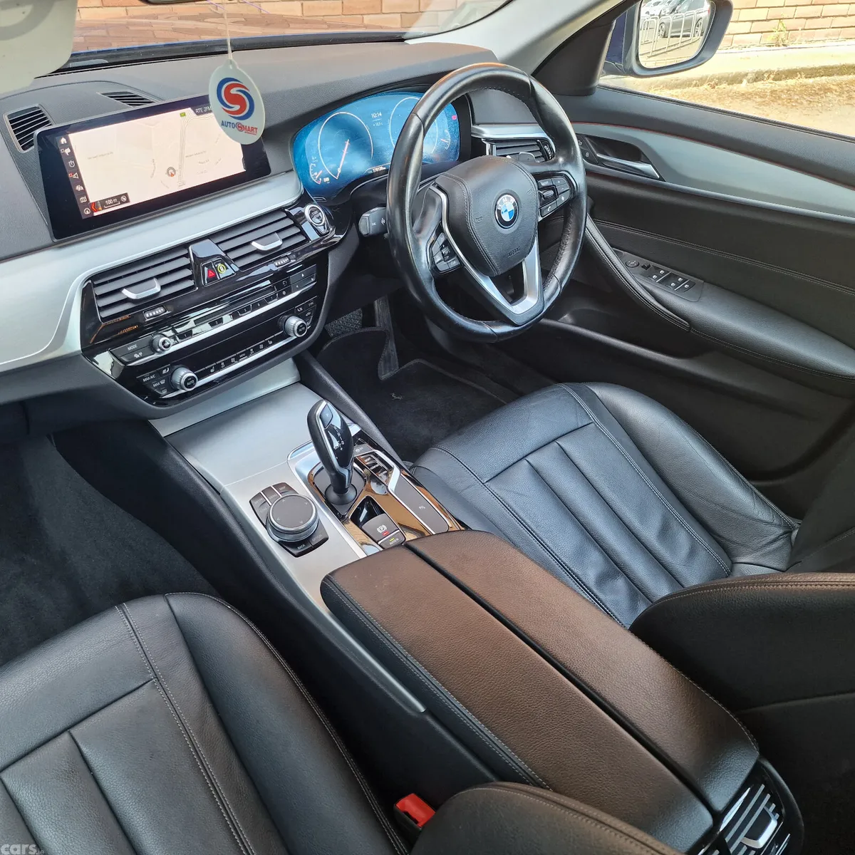 BMW 5-Series Saloon, Diesel, 2019, Blue