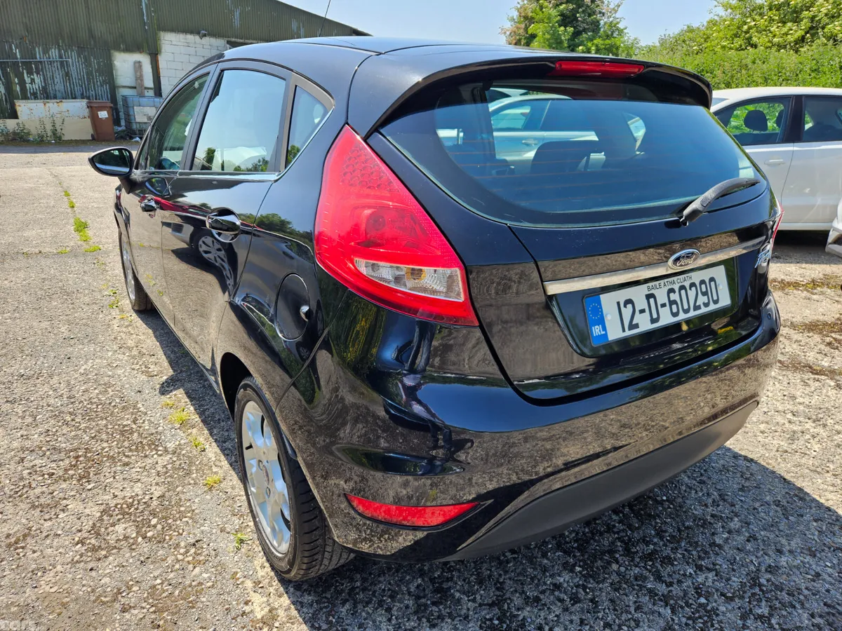 Ford Fiesta Hatchback, Petrol, 2012, Black