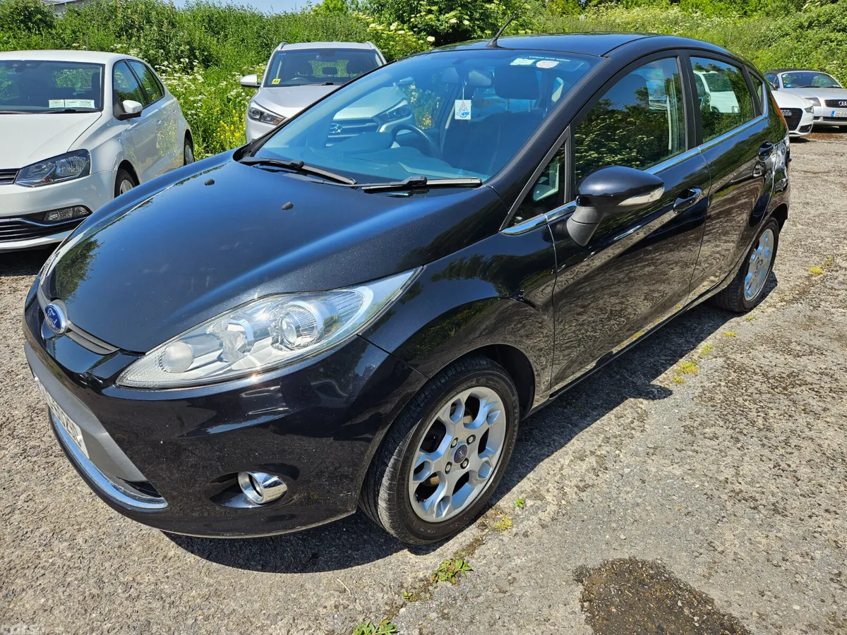 Ford Fiesta Hatchback, Petrol, 2012, Black