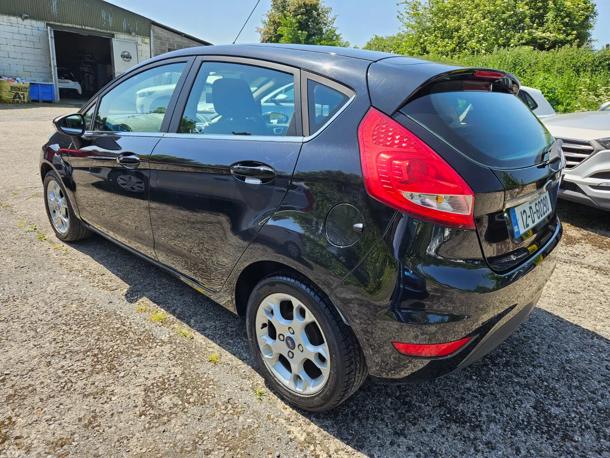 Ford Fiesta Hatchback, Petrol, 2012, Black
