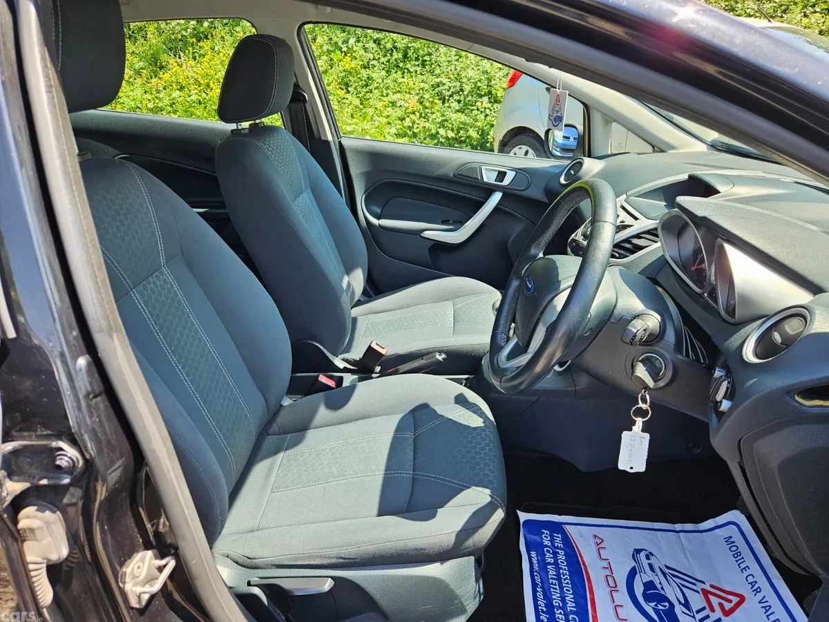 Ford Fiesta Hatchback, Petrol, 2012, Black