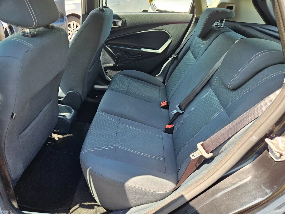 Ford Fiesta Hatchback, Petrol, 2012, Black