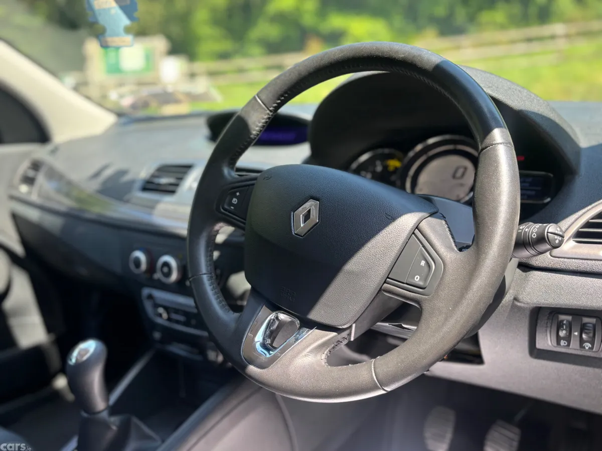 Renault Megane Hatchback, Diesel, 2013, Grey