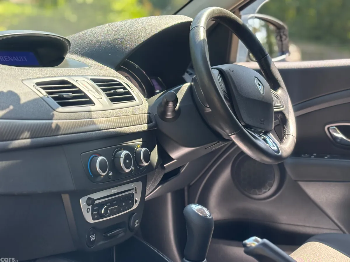 Renault Megane Hatchback, Diesel, 2013, Grey