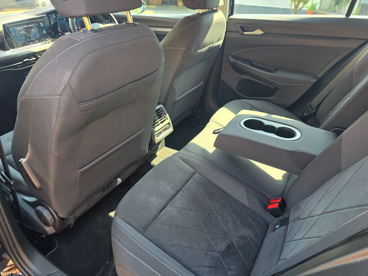 Volkswagen Golf Estate, Petrol, 2022, Black