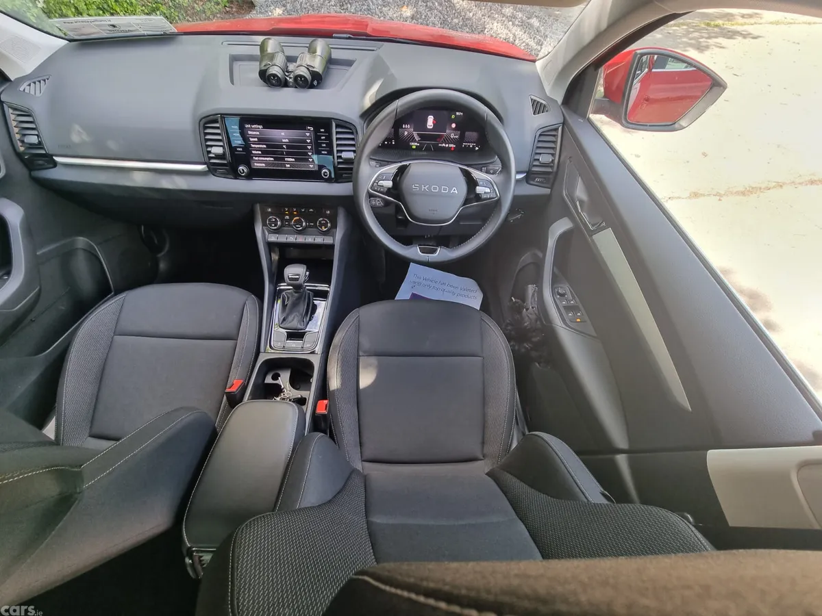 Skoda Karoq MPV, Diesel, 2025, Red