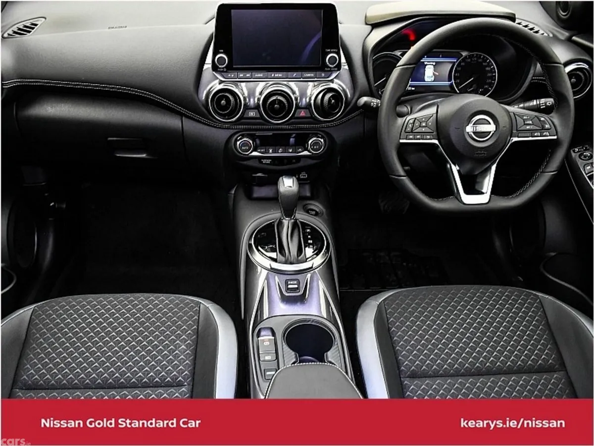 Nissan Juke SUV, Petrol Hybrid, 2023, White