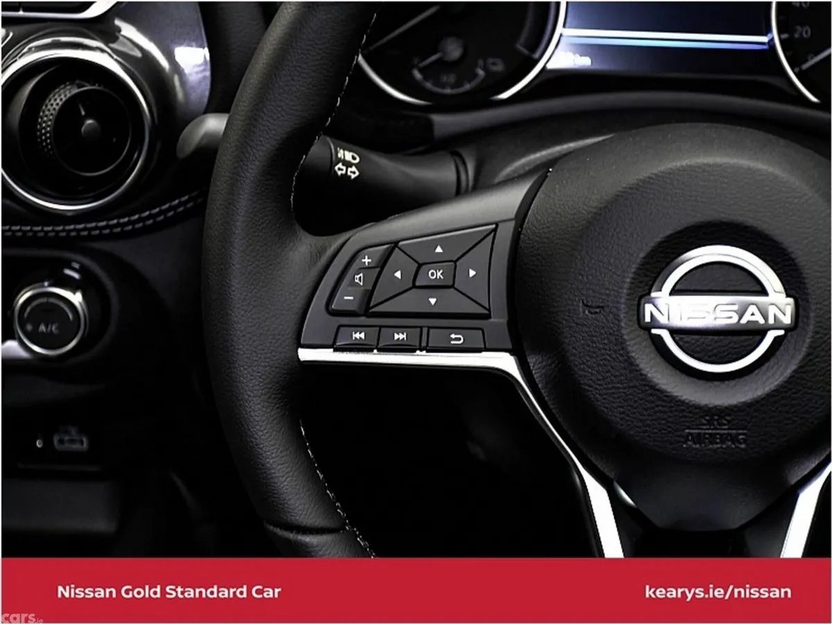 Nissan Juke SUV, Petrol Hybrid, 2023, White