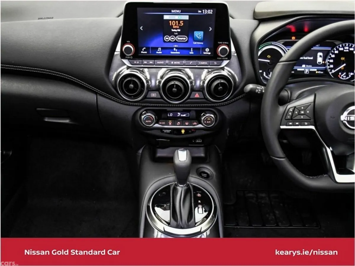 Nissan Juke SUV, Petrol Hybrid, 2023, White
