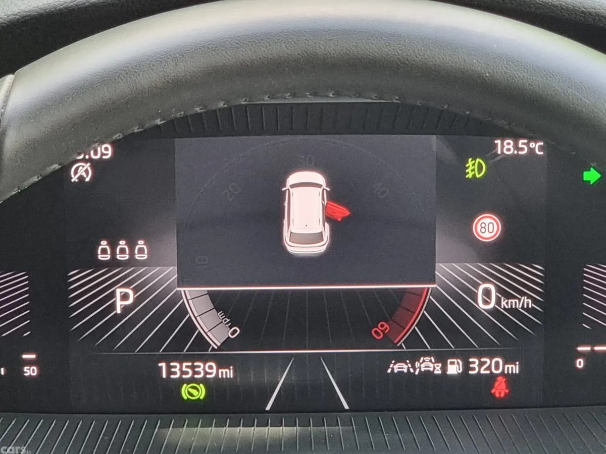 Skoda Karoq MPV, Diesel, 2025, Red