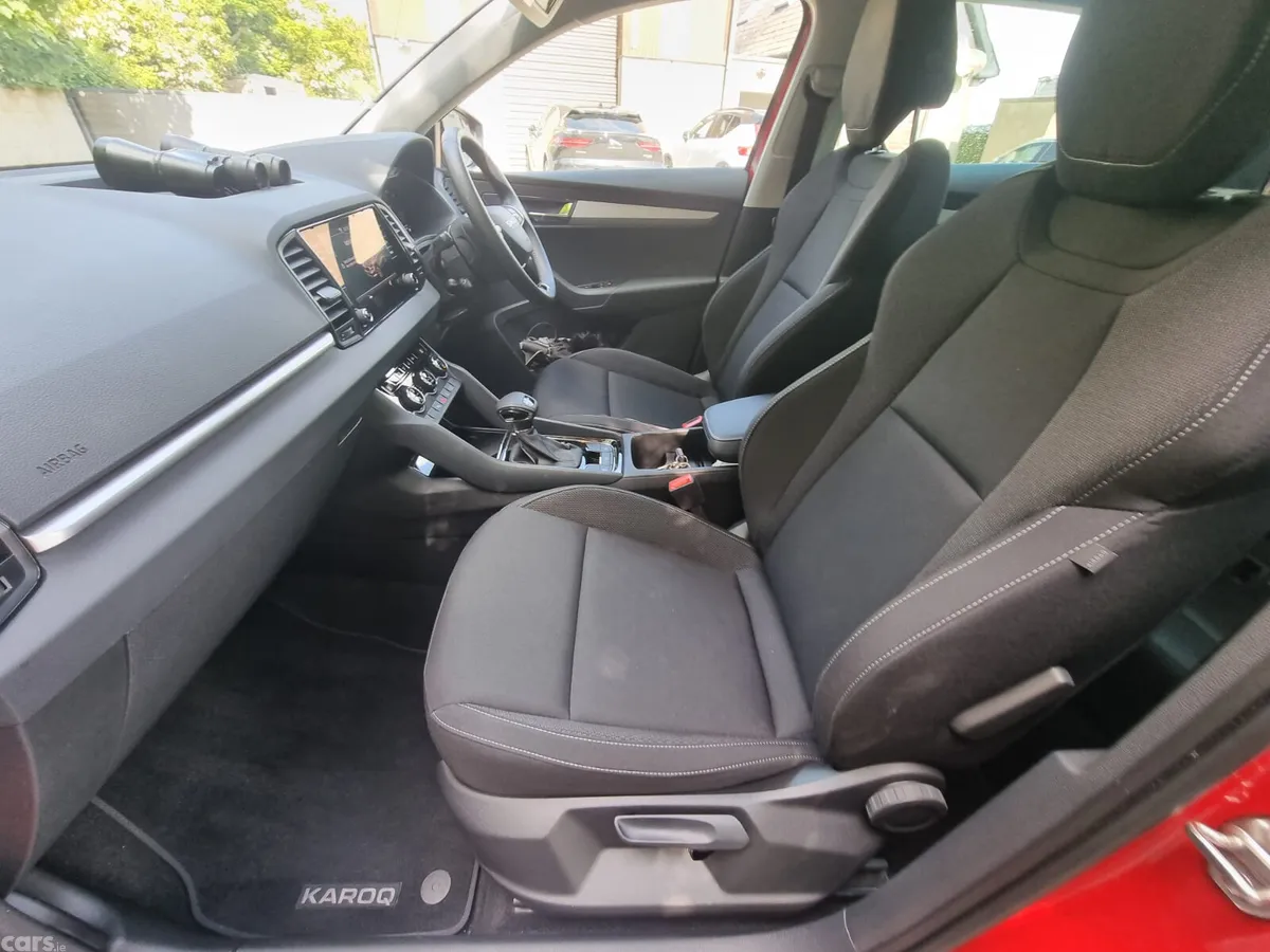 Skoda Karoq MPV, Diesel, 2025, Red