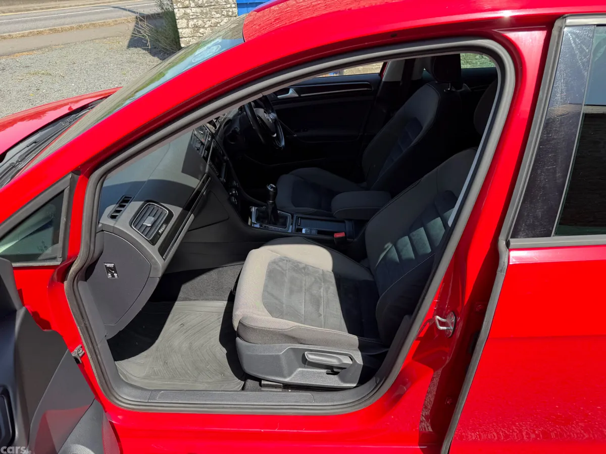 Volkswagen Golf Hatchback, Diesel, 2015, Red