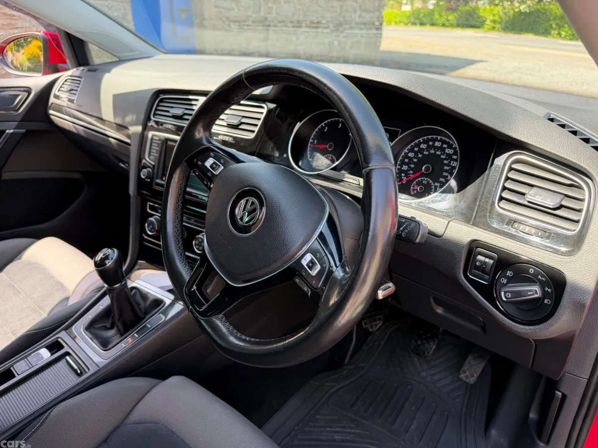 Volkswagen Golf Hatchback, Diesel, 2015, Red