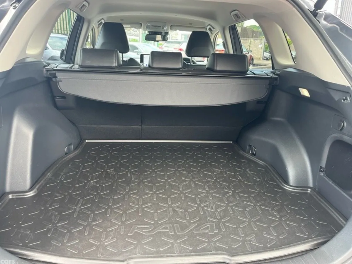 Toyota RAV4 SUV, Petrol Hybrid, 2024, Grey