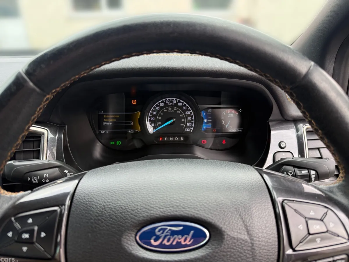 Nissan Navara Pick Up, Diesel, 2021, Grey